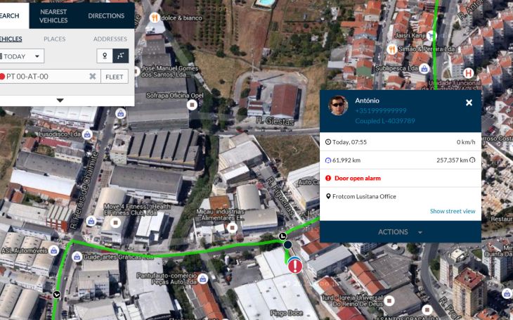 Tracking a vehicle